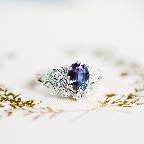 [Olivia] Classic Floral Oval Engagement Ring in Lab Alexandrite Women's Ring michelliafinejewelry