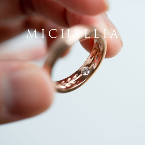 [Silvanus] Unisex Hidden Gemstone Laurel Leaf Wedding Band in Black Diamond Men's Band Michellia Fine Jewelry   