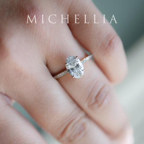 [Elaine] Classic Oval Solitaire Engagement Ring with Hidden Halo in Diamond / Moissanite