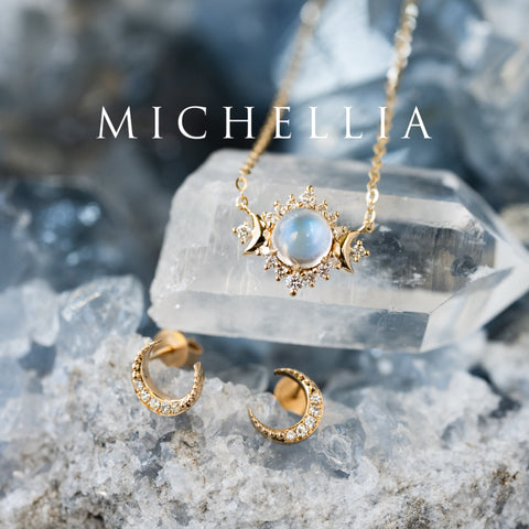 [Divina] Ready-to-Ship Crescent Moon Natural Diamond Earrings Earrings michelliafinejewelry