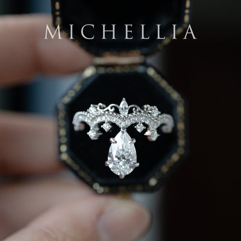 [Antoinette] Vintage Chandelier Engagement Ring in Diamond / Moissanite