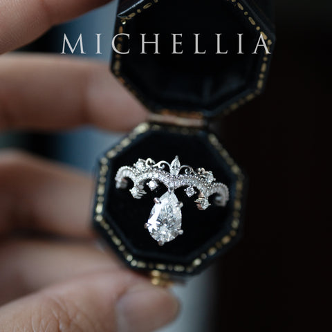 [Antoinette] Vintage Chandelier Engagement Ring in Diamond / Moissanite