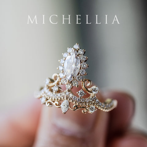 [Versailles] Le Chateau Marquise Engagement Ring in Diamond / Moissanite