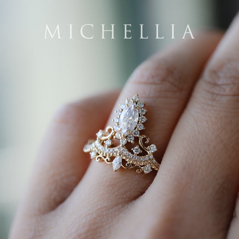 [Versailles] Le Chateau Marquise Engagement Ring in Diamond / Moissanite