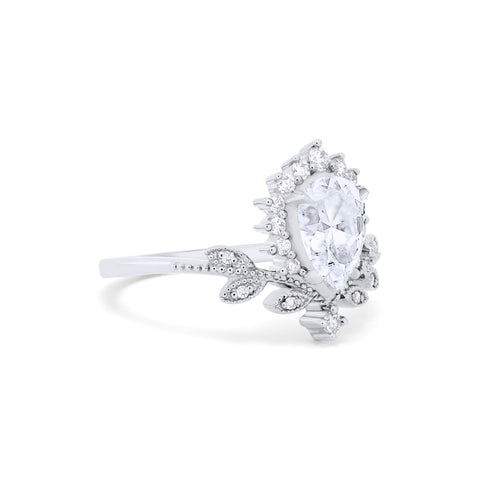 [Isadora] Woodland Fairy Pear Engagement Ring in Diamond / Moissanite Women's Ring michelliafinejewelry   