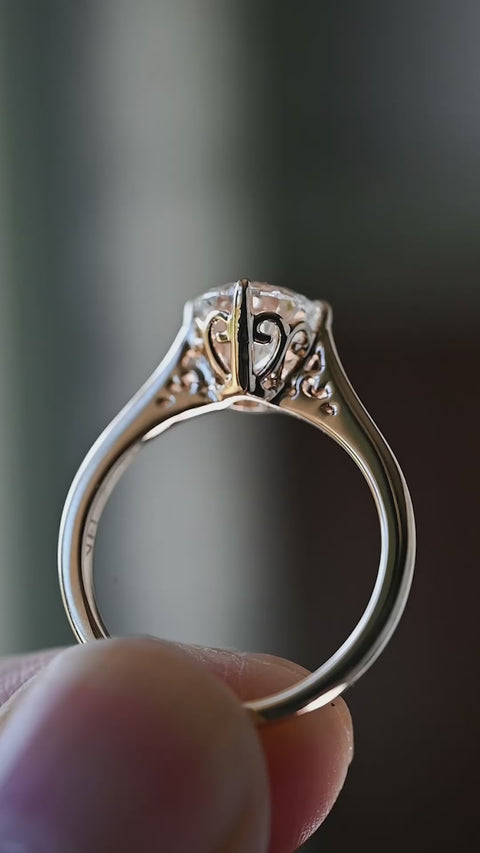 [Marguerite] Victorian Lace Solitaire Engagement Ring in Diamond / Moissanite Women's Ring michelliafinejewelry