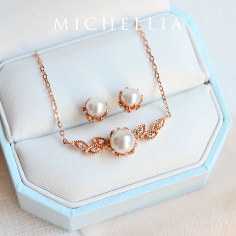 [Eden] Petite Floral Earrings in Akoya Pearl Earrings michelliafinejewelry   