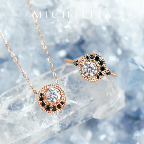 [Luna] Crescent Moon Necklace in Moissanite Necklace michelliafinejewelry   