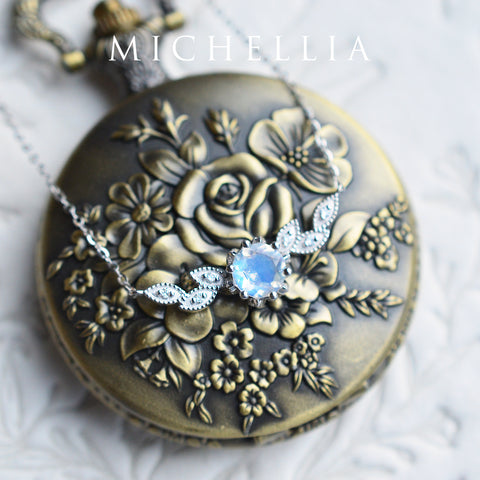 [Dahlia] Floral Leaf Necklace in Moissanite Necklace michelliafinejewelry   