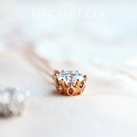 [Eden] Floral Solitaire Necklace in Diamond / Moissanite Necklace michelliafinejewelry