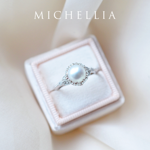 [Evanthe] Vintage Floral Engagement Ring in Akoya Pearl Women's Ring michelliafinejewelry   