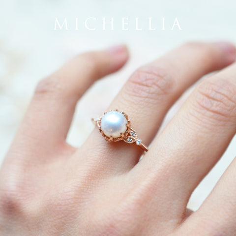 [Evanthe] Vintage Floral Engagement Ring in Akoya Pearl Women's Ring michelliafinejewelry   