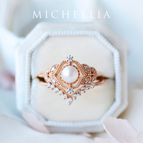 [Elise] Curved Chevron Diamond Band Wedding Band michelliafinejewelry   