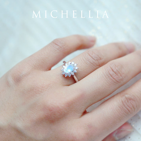 [Julianne] Vintage Bloom Oval Cut Ring in Moonstone Women's Ring michelliafinejewelry   