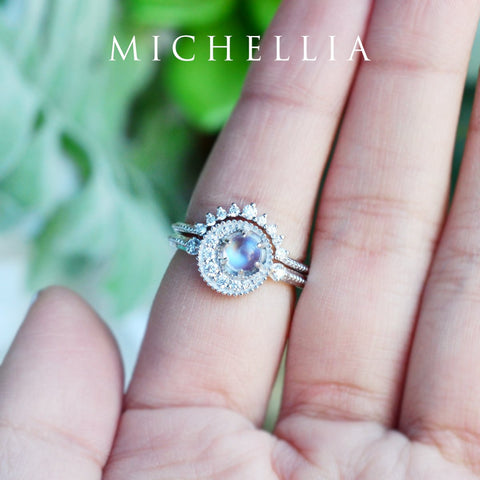 [Luna] Crescent Moon Ring in Moonstone Women's Ring michelliafinejewelry   
