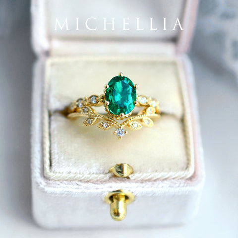 [Evelina] Vintage Classic Crown Oval Engagement Ring in Emerald Women's Ring michelliafinejewelry