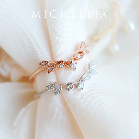 [Evanthe] Vintage Floral Engagement Ring in Opal Women's Ring michelliafinejewelry   