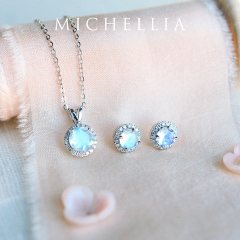[Nova] Petite Halo Diamond Necklace in Moonstone Necklace michelliafinejewelry   