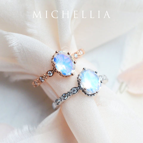 [Evelina] Vintage Classic Crown Oval Engagement Ring in Moonstone Women's Ring michelliafinejewelry