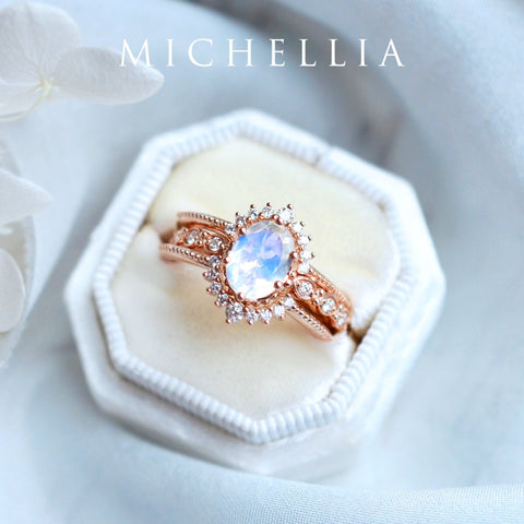 [Lia] 9-Diamond Classic Oval Crown Band Wedding Band michelliafinejewelry   