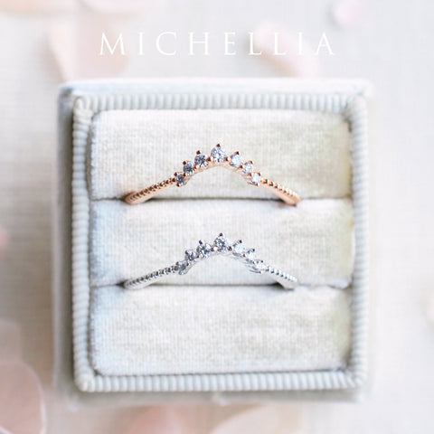 [Vera] 7-Diamond Curved Crown Band Wedding Band michelliafinejewelry   