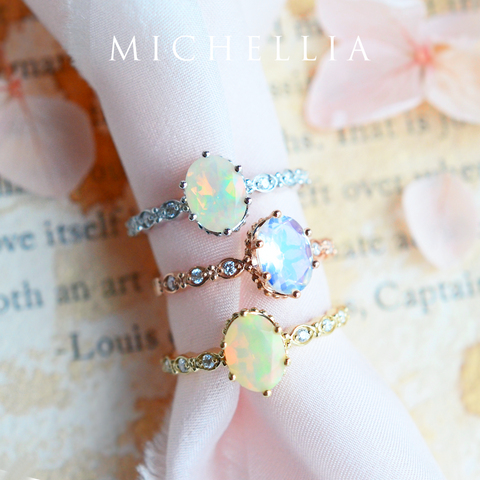 [Evelina] Vintage Classic Crown Oval Engagement Ring in Moonstone Women's Ring michelliafinejewelry