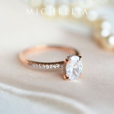 [Elaine] Modern Classic Oval Solitaire Ring in Lab Emerald Women's Ring michelliafinejewelry   