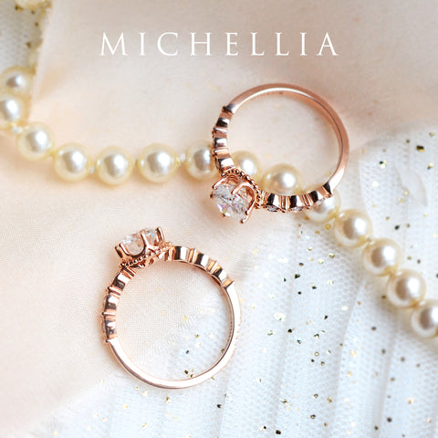 [Evelina] Vintage Classic Crown Oval Engagement Ring in Diamond / Moissanite Women's Ring michelliafinejewelry   