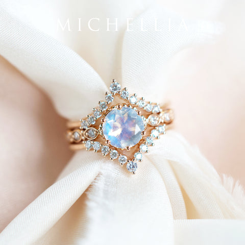 [Evelyn] Vintage Classic Crown Engagement Ring in Moonstone Women's Ring michelliafinejewelry