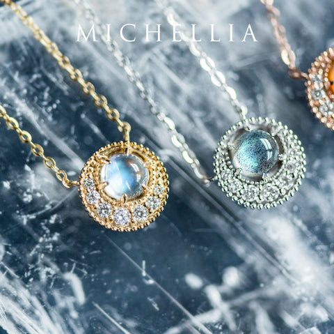 [Luna] Crescent Moon Necklace in Labradorite Necklace michelliafinejewelry   