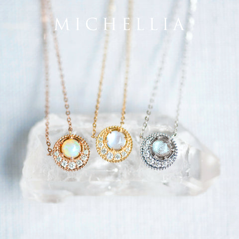 [Luna] Crescent Moon Necklace in Moonstone Necklace michelliafinejewelry   