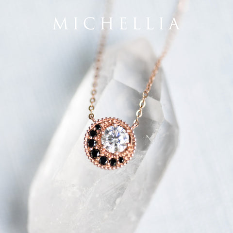 [Luna] Crescent Moon Necklace in Moissanite Necklace michelliafinejewelry   