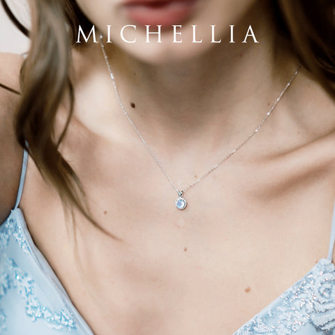 [Nova] Petite Halo Diamond Necklace in Labradorite Necklace michelliafinejewelry   