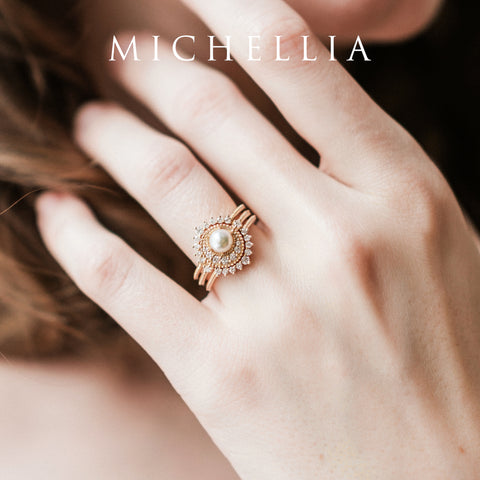 [Luna] Crescent Moon Ring in Akoya Pearl Women's Ring michelliafinejewelry   