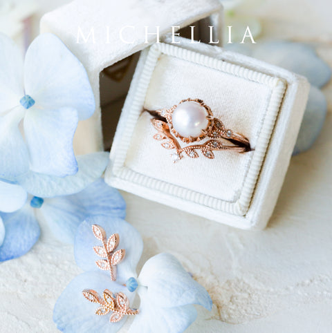 [Evanthe] Vintage Floral Engagement Ring in Akoya Pearl Women's Ring michelliafinejewelry   