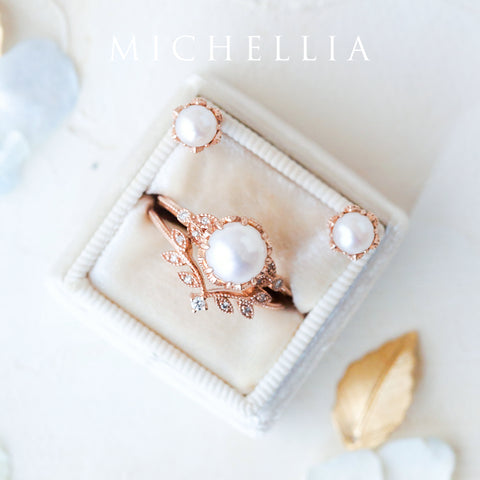 [Evanthe] Vintage Floral Engagement Ring in Akoya Pearl Women's Ring michelliafinejewelry   