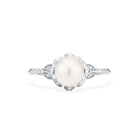 [Evanthe] Vintage Floral Engagement Ring in Akoya Pearl Women's Ring michelliafinejewelry   