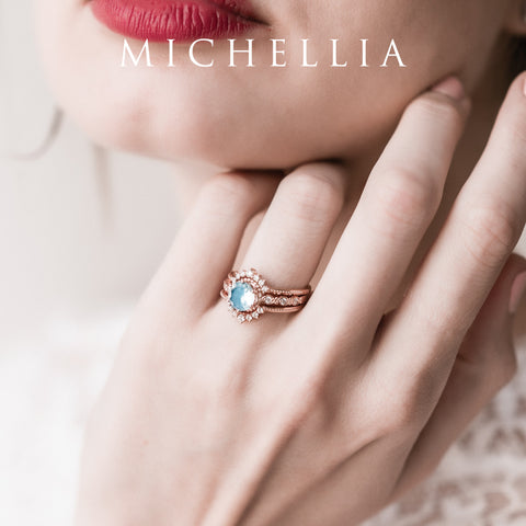 [Evelyn] Vintage Classic Crown Ring in Lab Emerald Women's Ring michelliafinejewelry   