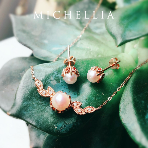 [Dahlia] Floral Leaf Necklace in Akoya Pearl Necklace michelliafinejewelry   