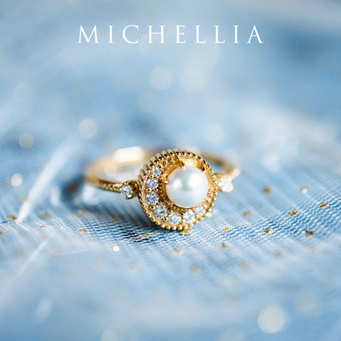 [Luna] Crescent Moon Ring in Akoya Pearl Women's Ring michelliafinejewelry   